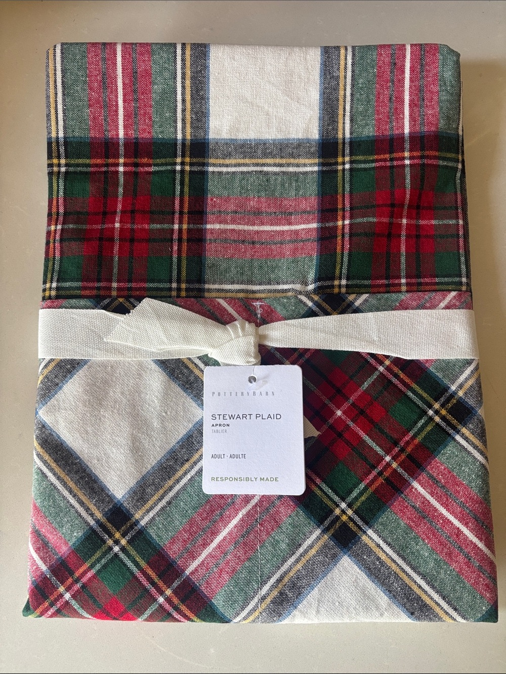 ❤️… Pottery Barn Stewart Plaid Apron in Red, Green and Cream